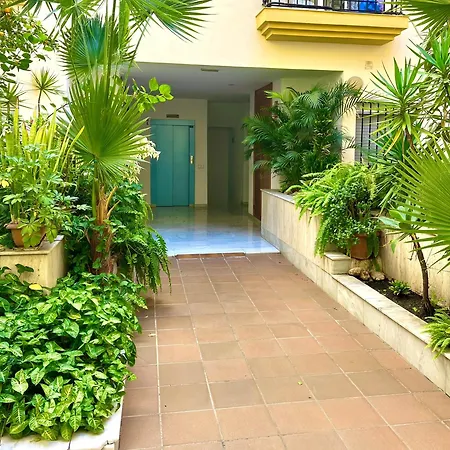 Side Heaven アパート *